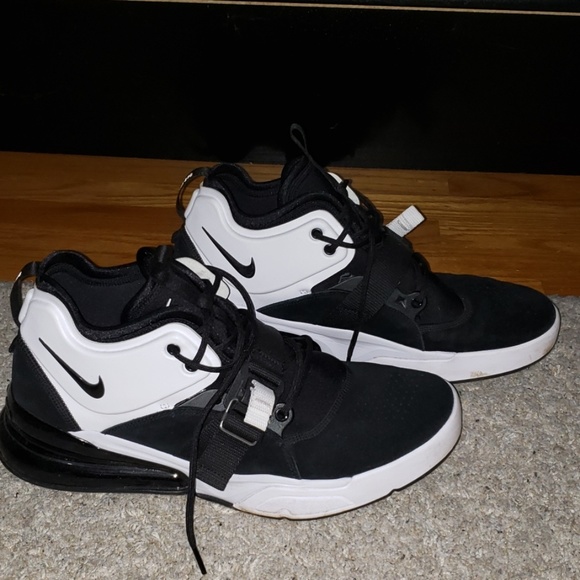 Nike Other - Nike Air Force 270 sneakers